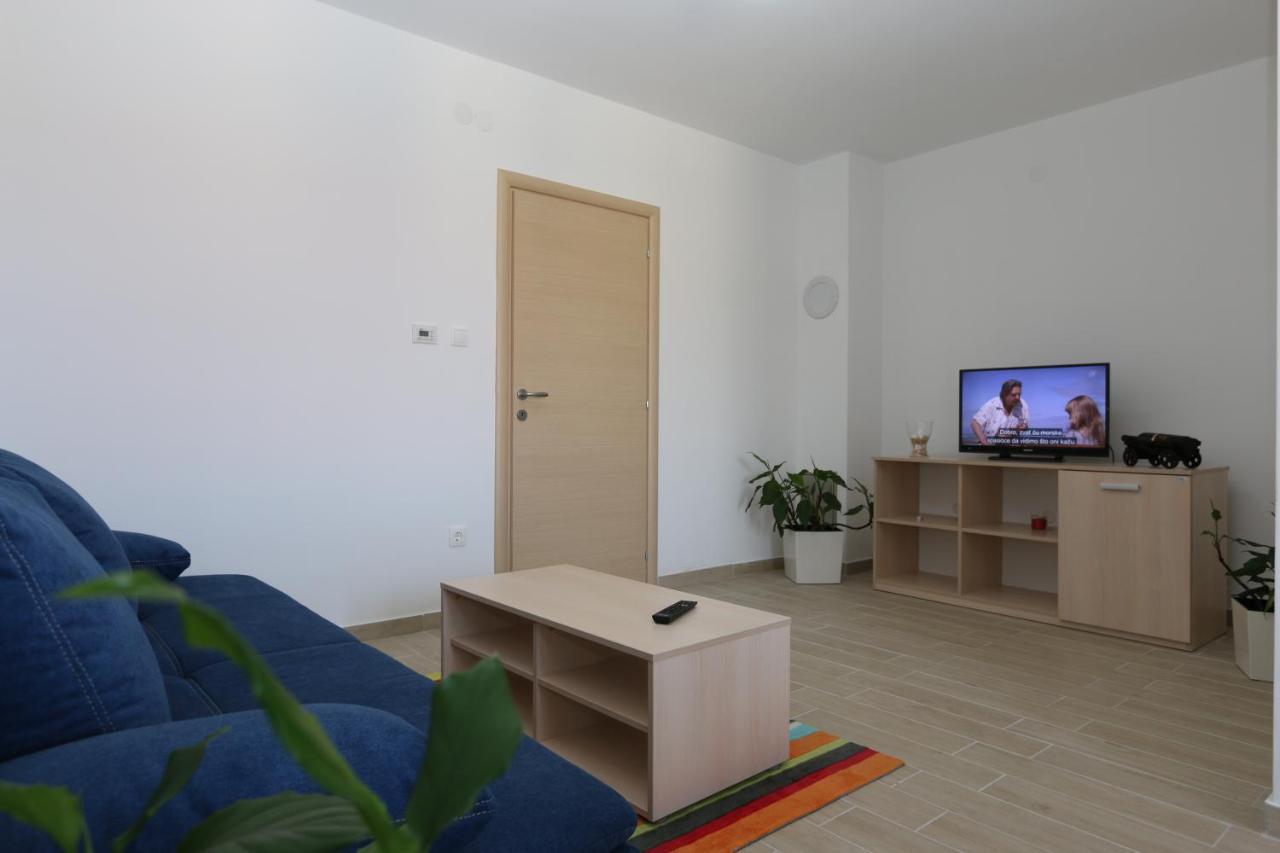 Apartments Sucic Iva I Tea Soline  Eksteriør bilde